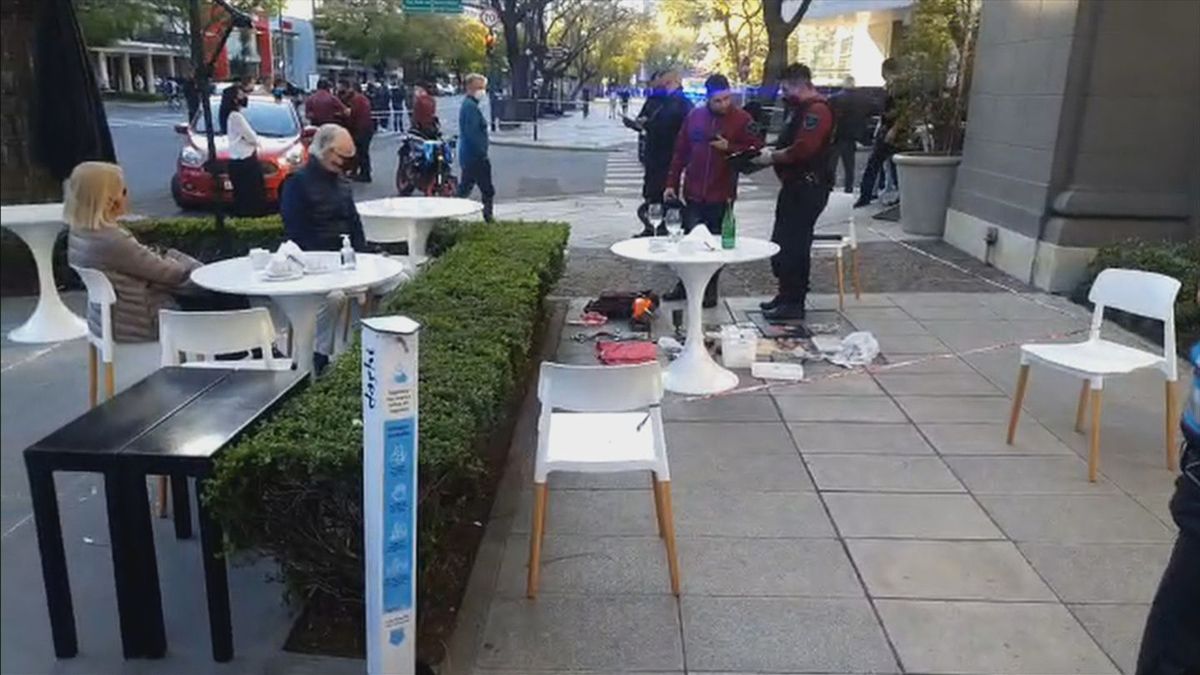 Un policía de la Federal murió apuñalado y el agresor herido quedó detenido