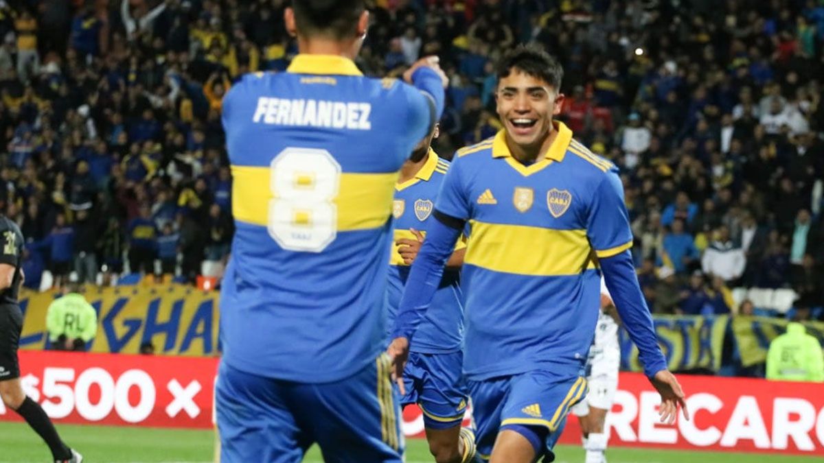 Langoni cumplió con la costumbre de entrar y hacer un gol