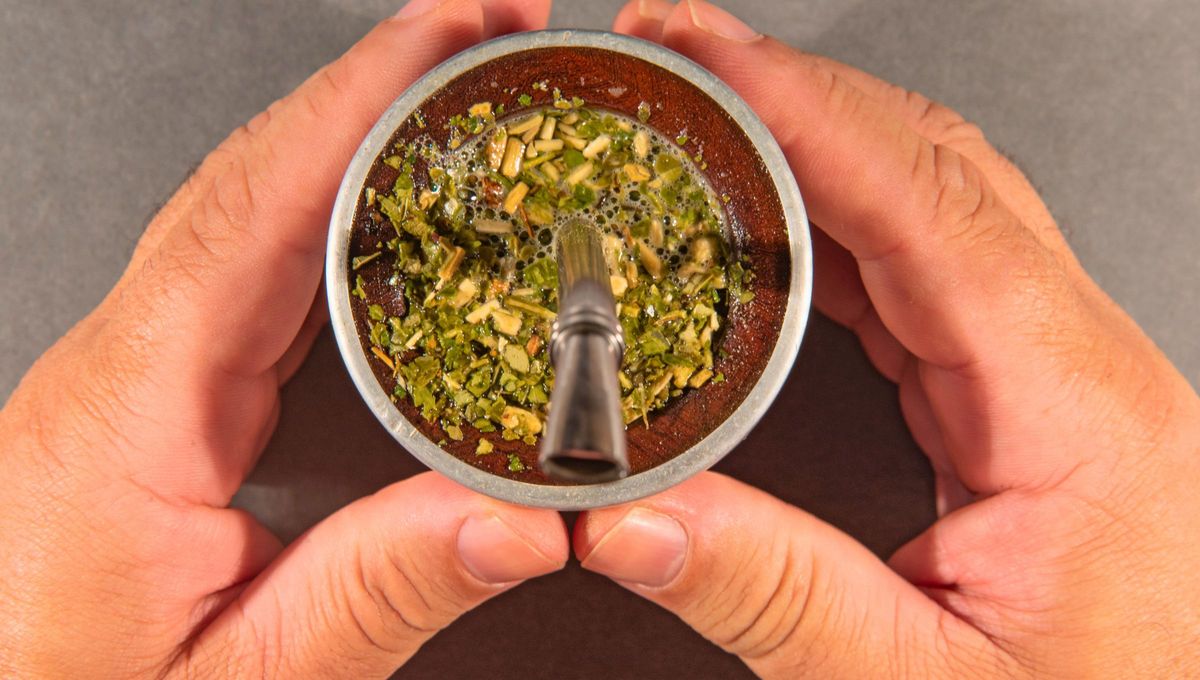 El hombre acus&oacute; que su mujer no le hab&iacute;a cebado bien el mate, y la atac&oacute; a latigazos.&nbsp;