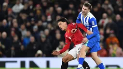 Manchester United no levanta cabeza.