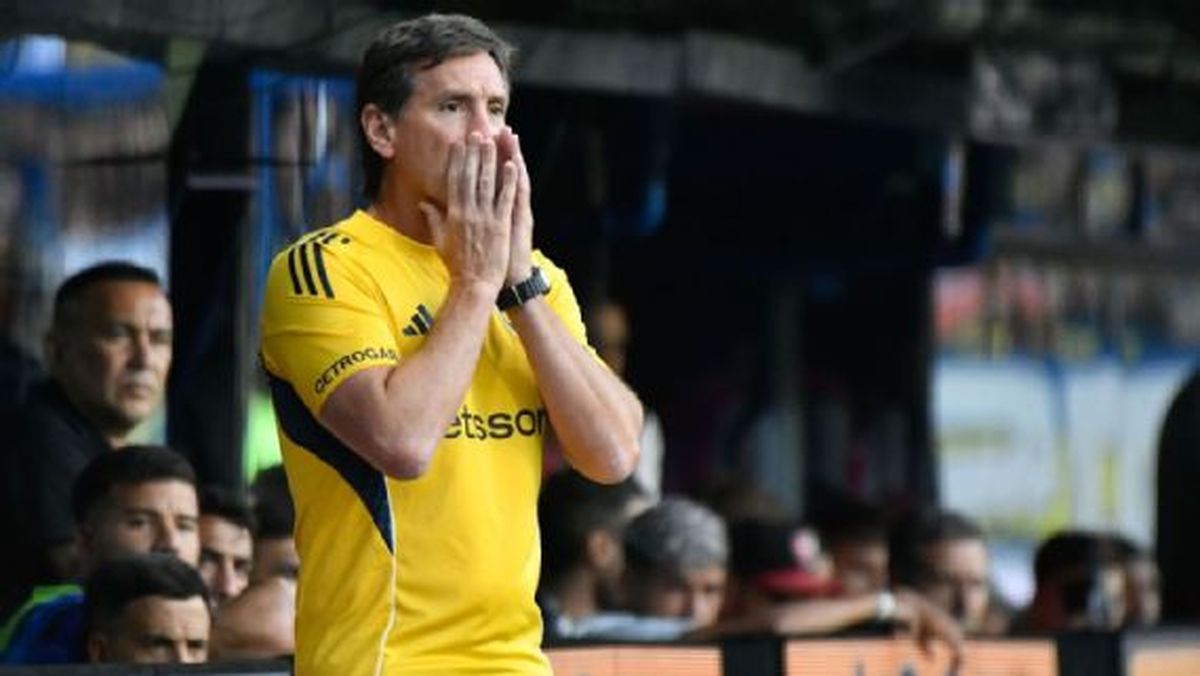 El entrenador de Boca presentó un tridente ofensivo compuesto con jugadores de inferiores.
