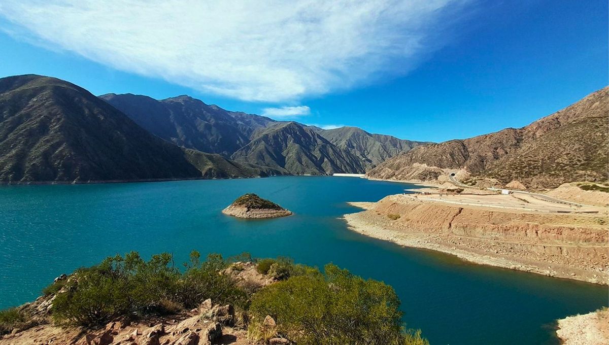 El 2026 tendrá doce fin de semana largos producto de feriados inamovibles y trasladables, días no laborables y jornadas con fines turísticos. Los mismos estarán compuestos de tres y cuatro días, dependiendo los casos. El 2026 tendrá doce fin de semana largos producto de feriados inamovibles y trasladables, días no laborables y jornadas con fines turísticos. Los mismos estarán compuestos de tres y cuatro días, dependiendo los casos.