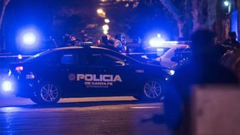 La Policía detuvo a un hombre armado en Las Heras y su cómplice escapó tras una persecución La Policía detuvo a un hombre armado en Las Heras y su cómplice escapó tras una persecución