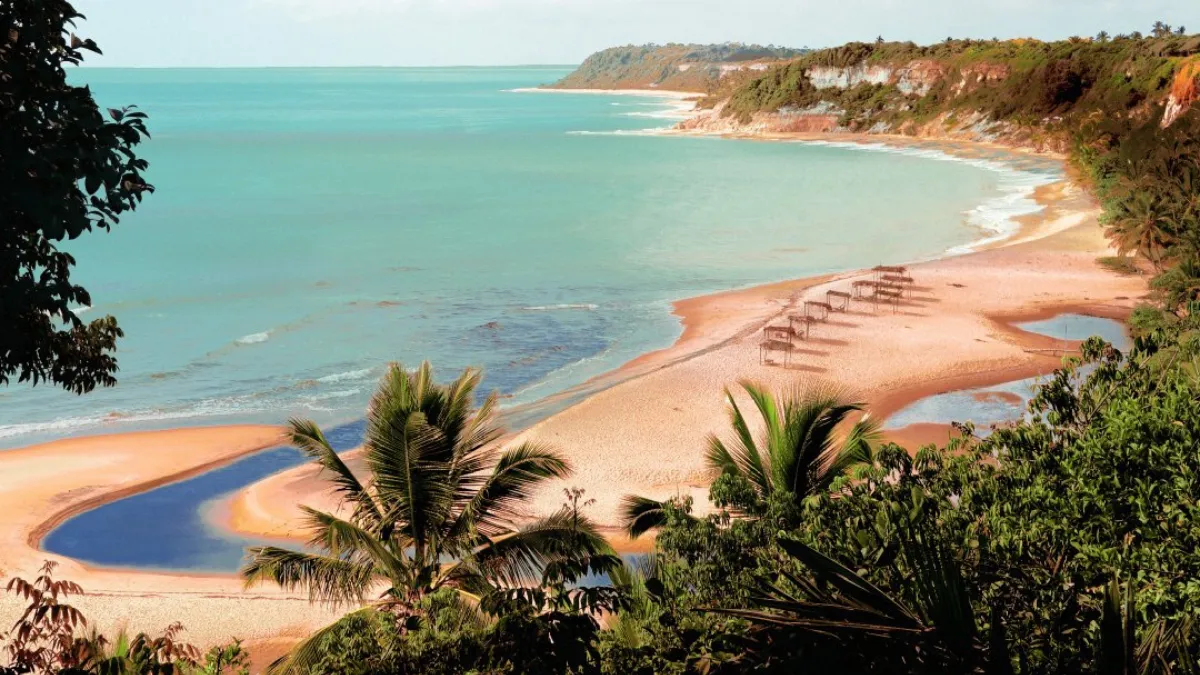 El pueblo de Brasil que tiene playas vírgenes y encantadoras: ideal para unas vacaciones de ensueño