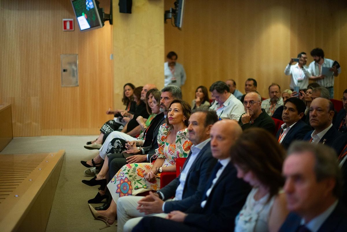  El congreso se desarrolla en Zaragoza, España. El congreso se desarrolla en Zaragoza, España.