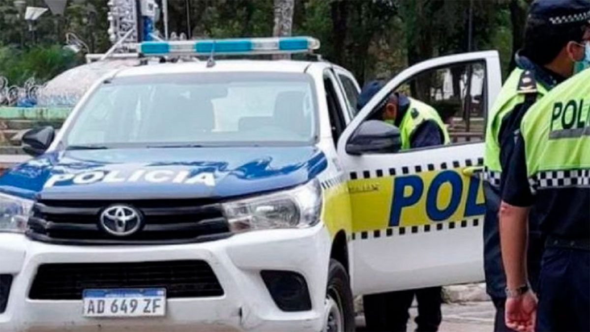 Una mujer policía de Tucumán mató a su hijo de 4 años y luego intentó suicidarse, aún está con vida.