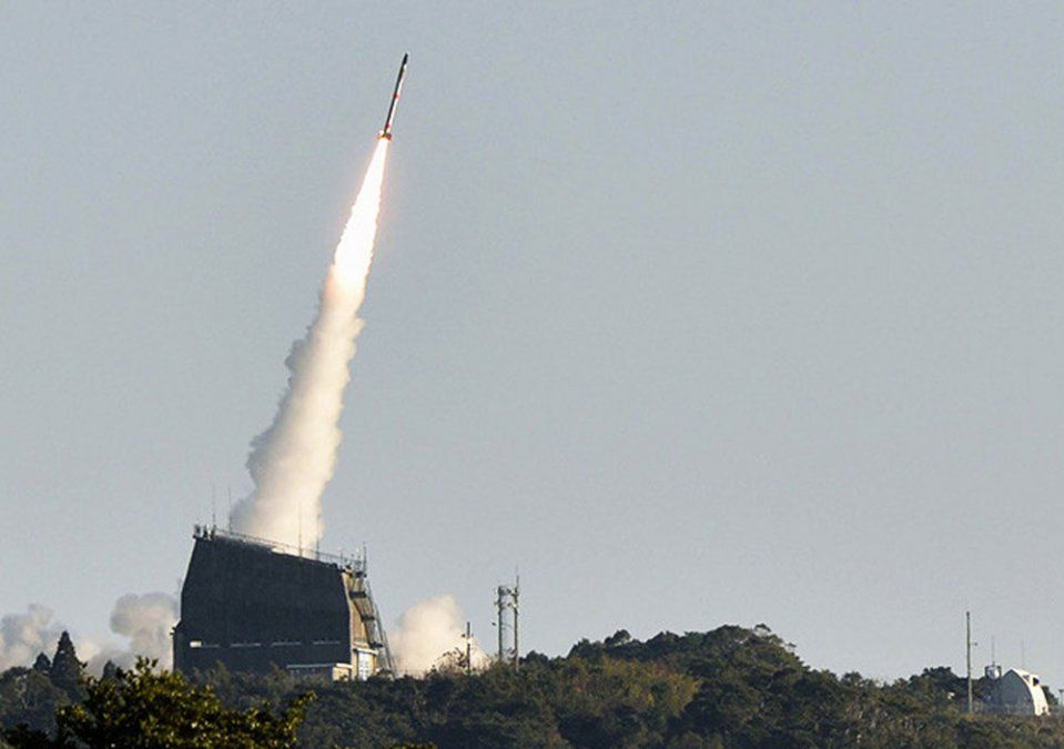 Japón lanzó el cohete espacial más pequeño del mundo