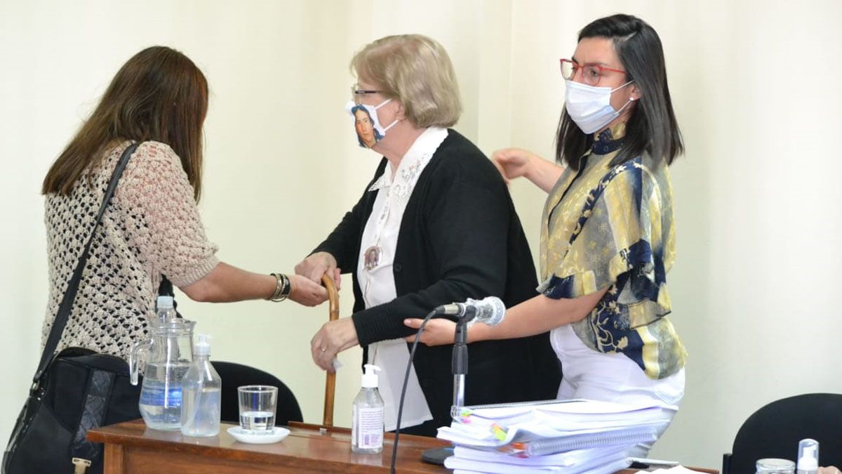 La violación en manada y asesinato de Paula Toledo hace 17 años terminó con una condena de 11 años de prisión. El fallo provocó un enorme malestar.