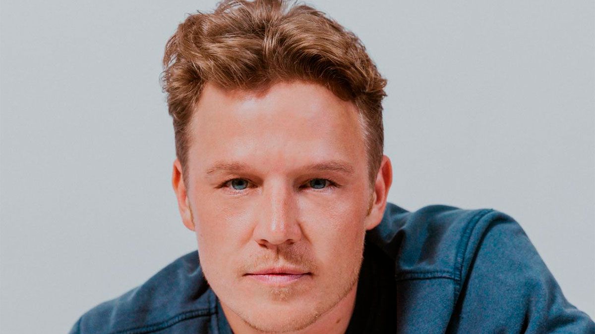 Christopher Egan es uno de los protagonistas de Cartas a Julieta, película que se puede ver en Netflix.