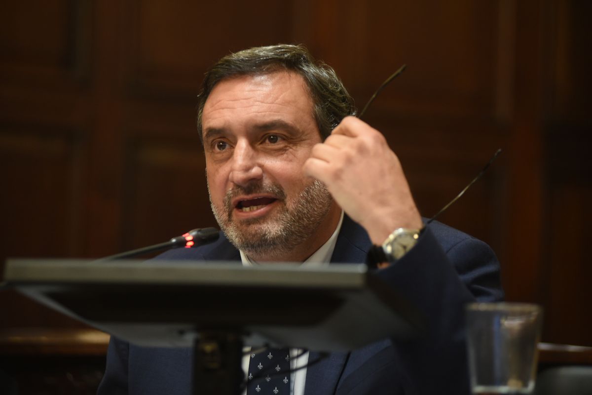 Ariel Pringles, senador de la Unión Mendocina, respaldó la DIA de PSJ Cobre Mendocino. Ariel Pringles, senador de la Unión Mendocina, respaldó la DIA de PSJ Cobre Mendocino.