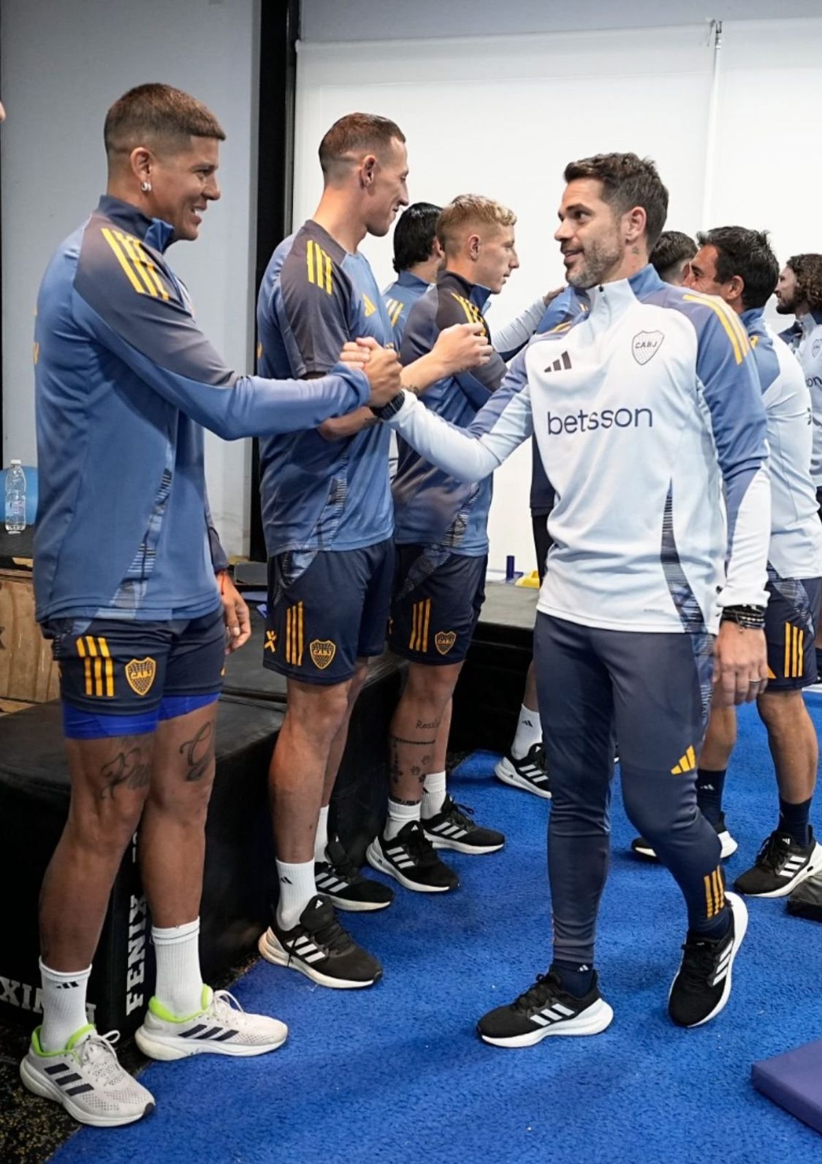 Fernando Gago en el primer entrenamiento al frente de Boca. Fernando Gago en el primer entrenamiento al frente de Boca.