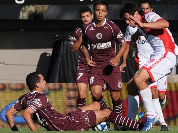 Lanús superó a Argentinos y lo hundió en la tabla de promedios