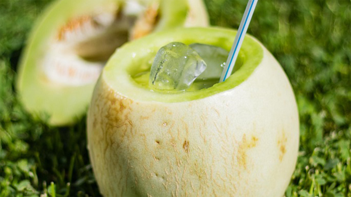 Simple, fresco y rico la receta para hacer melón con vino