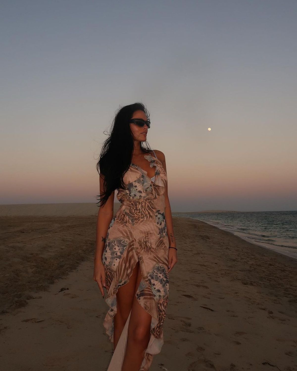 Revientan las redes con las fotos de Oriana Sabatini en las playas de Qatar.