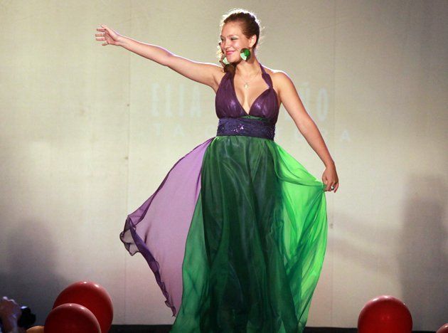 Desfile de reinas en el Paseo Pellegrini