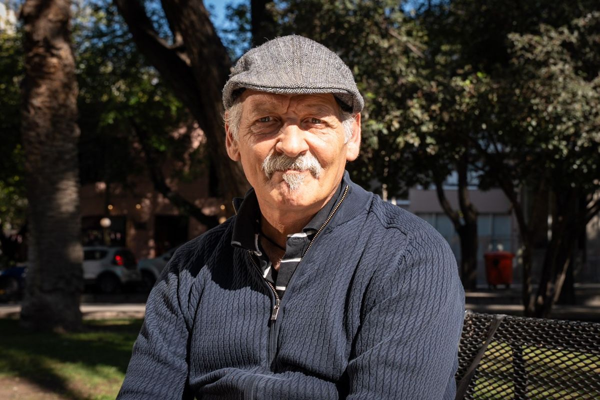 Marcelo sostuvo que es un mito la idea de que quien está en la calle lo está porque quiere o porque no hace nada para cambiar su situación. Marcelo sostuvo que es un mito la idea de que quien está en la calle lo está porque quiere o porque no hace nada para cambiar su situación.