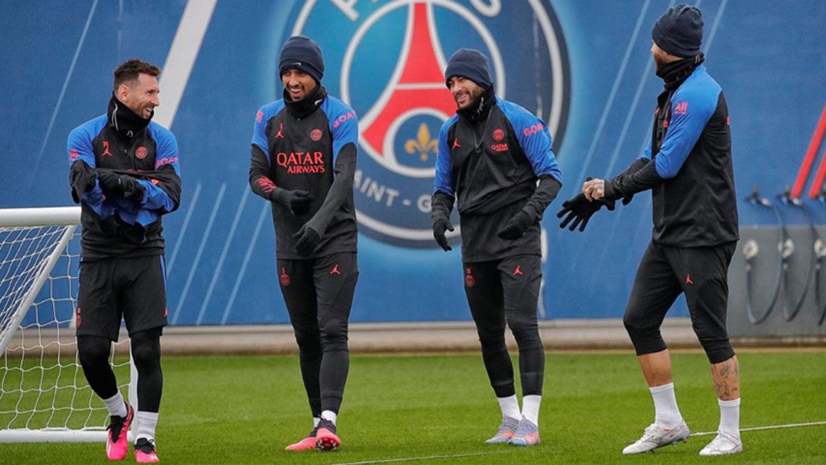 Antes del viaje Messi se entrenó con mucho frío en París