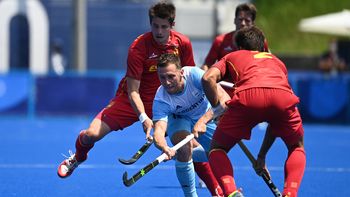 Los Leones igualaron con España en el debut