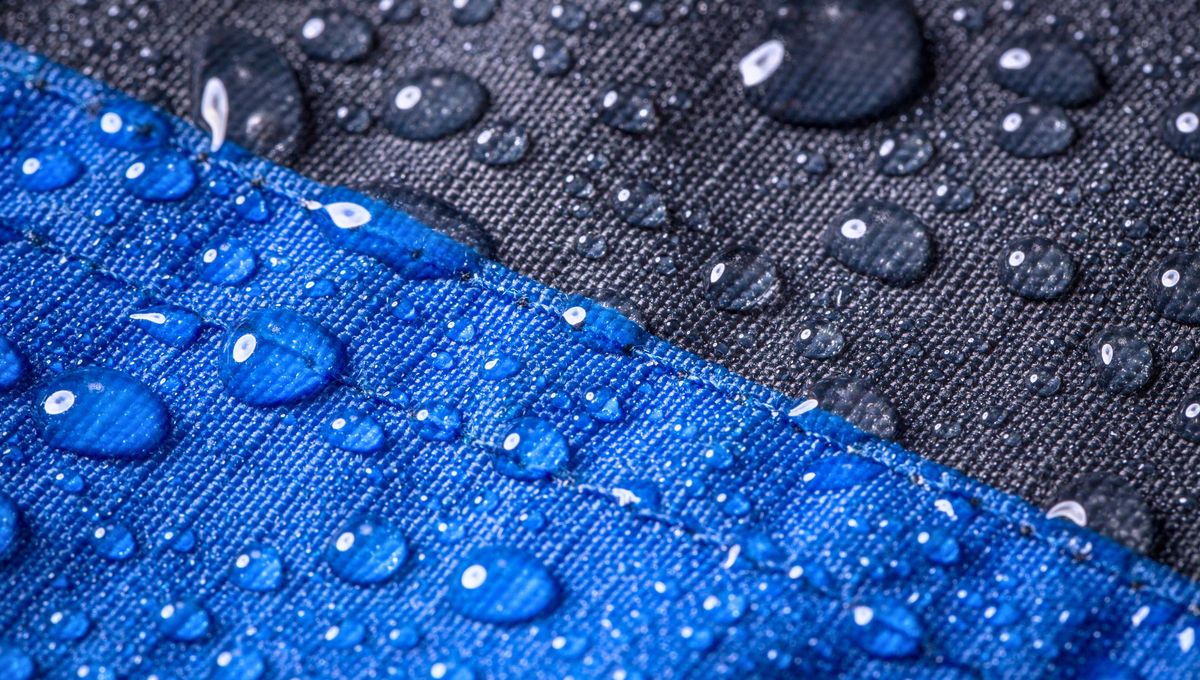 La tela impermeable es más limpia y fácil de coser La tela impermeable es más limpia y fácil de coser