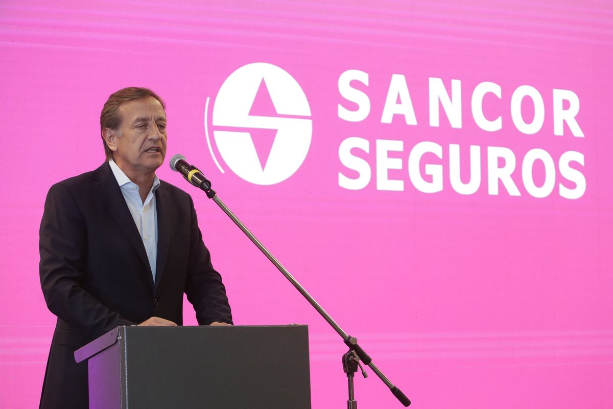 El Gobernador de la provincia, durante la presentación del edificio, brindó un discurso en el que agradeció al grupo inversor y a quienes llevan adelante el proyecto inmobiliario.