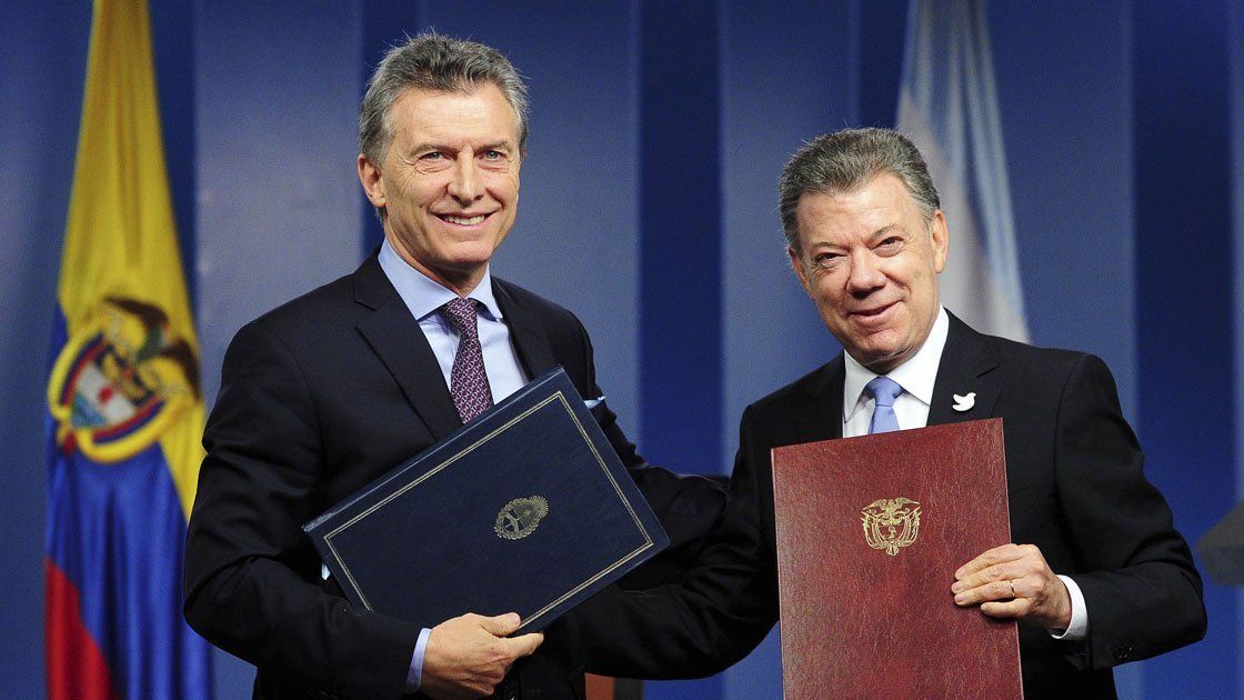 Junto a su par colombiano, Macri se refirió al caso López: Es un escándalo
