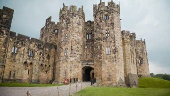 Vivía en el castillo de Harry Potter y tuvo que mudarse por la invasión de turistas