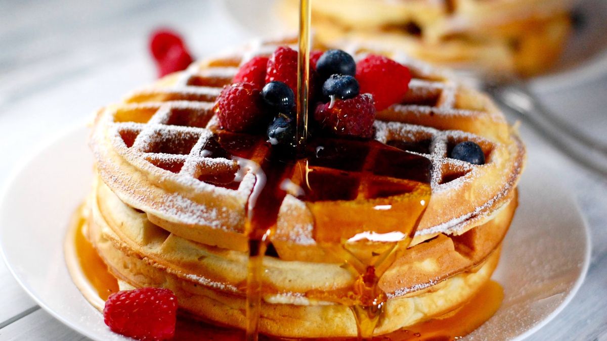Recetas: cómo hacer waffles esponjosos y crujientes en la sartén con 6 ingredientes. Recetas: cómo hacer waffles esponjosos y crujientes en la sartén con 6 ingredientes.