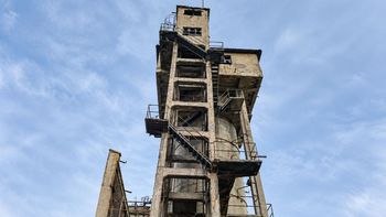 La famosa fábrica que fue una parte clave de la historia industrial mendocina y hoy permanece abandonada