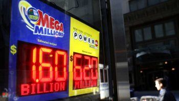 Se ganó 1.600 millones de dólares en la lotería