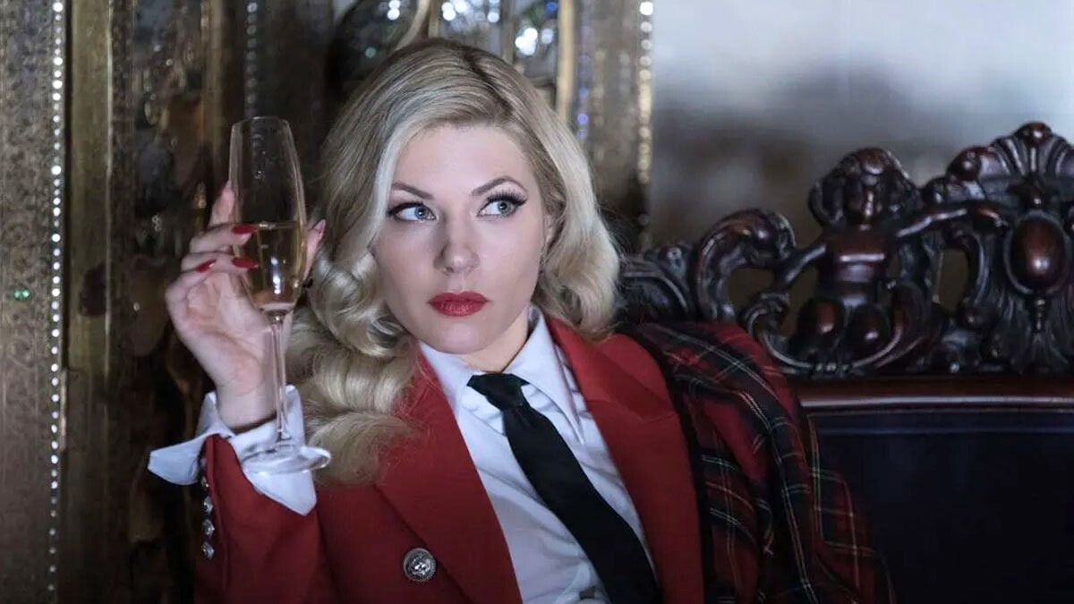 La actriz Katheryn Winnick interpreta a Vivian en la película de Netflix.