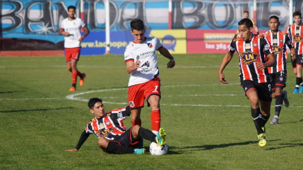 Agustín Manzur se rompió los ligamentos cruzados
