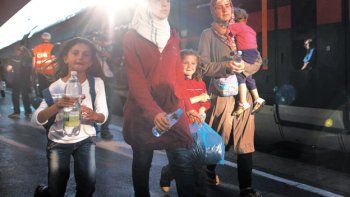 El hallazgo de los 71 migrantes muertos en un camión desató la furia de unos 20 mil manifestantes