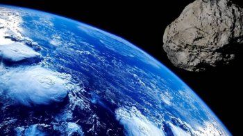 El asteroide de 2 kilómetros de diámetro que se acerca a la Tierra pasará 