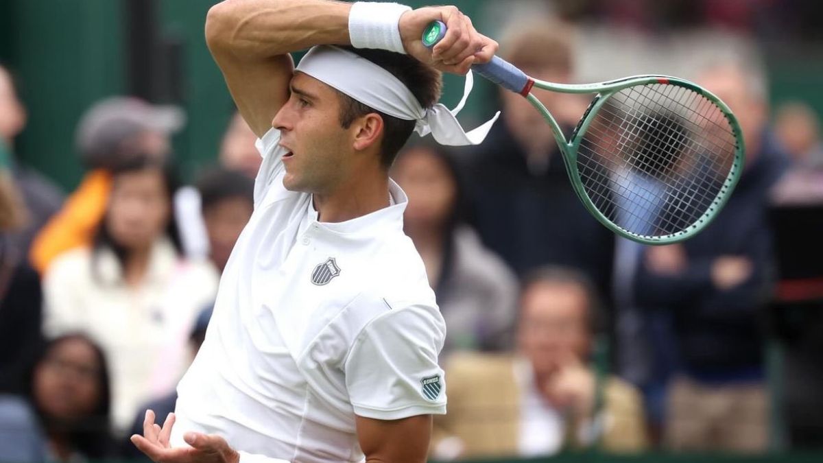 Tomás Etcheverry le ganó en la primera ronda de Wimbledon al italiano Luca Nardi y se sumó a Francisco Comesaña entre los argentinos que pasaron a la siguiente fase.