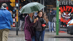 El SMN emitió una alerta amarilla por intensas nevadas en sectores cordilleranos y precordilleranos de la provincia.