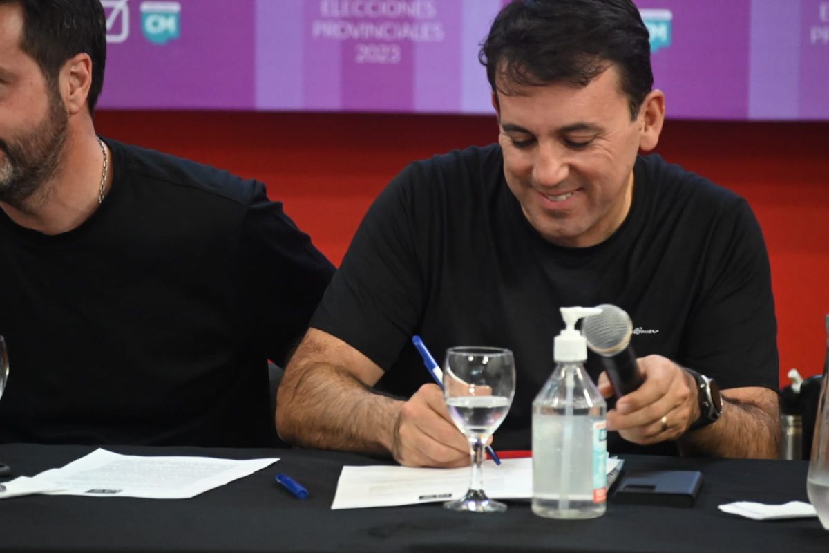 Tadeo García Zalazar respondió con dureza al comunicado de la libertad de acción del PRO.