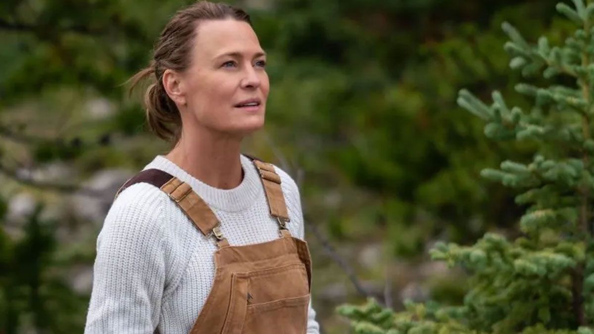 La actriz Robin Wright interpreta a Edee Holzer en la película recien estrenada en Netflix.