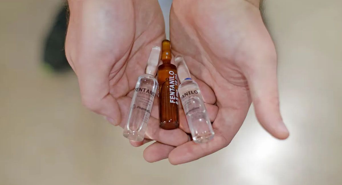 El fentanilo contaminado que llegó a los hospitales sigue causando muertes.