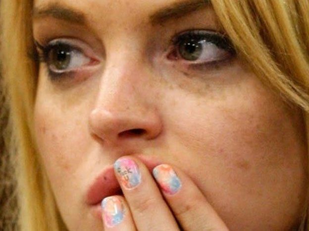 Lindsay Lohan dice que la acosan y teme un ataque sexual