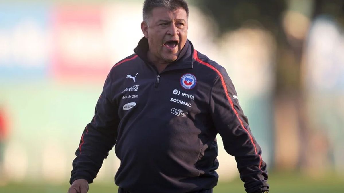 El Bichi Borghi dirigió a la Roja entre el 2011 y el 2012 y tiene su teoría sobre el mal momento en las Eliminatorias 2026 y exculpó a Ricardo Gareca. El Bichi Borghi dirigió a la Roja entre el 2011 y el 2012 y tiene su teoría sobre el mal momento en las Eliminatorias 2026 y exculpó a Ricardo Gareca.