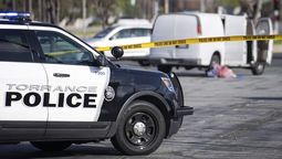 La policía del condado de Sherburne examinó la caja donde fue encontrado el cuerpo de la recién nacida en las afueras de Santiago Township en 1989. Crédito: Europa Press/Infobae