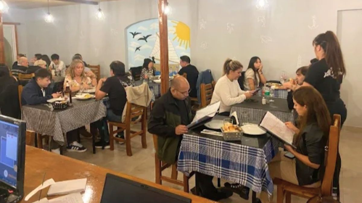 Se trata de un clásico bodegón cantina de club. Se trata de un clásico bodegón cantina de club.