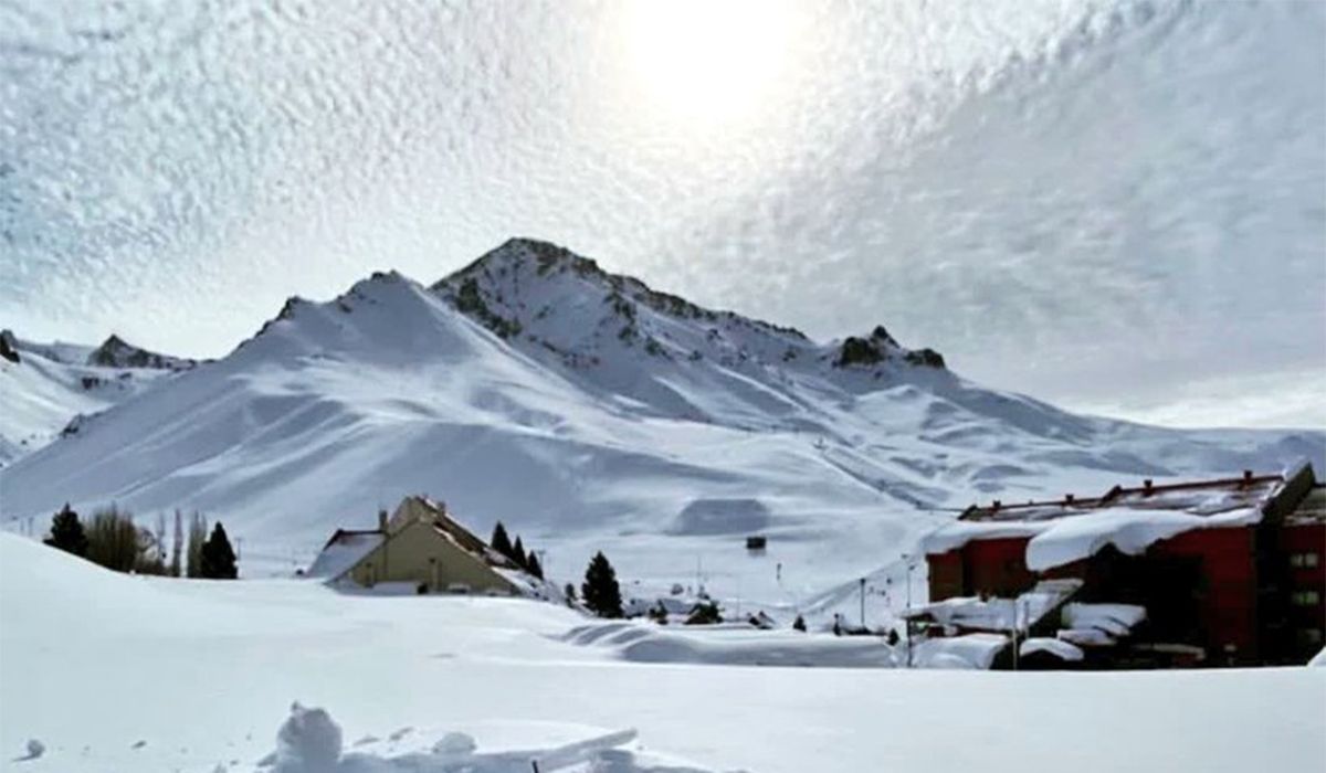 Las nevadas de los últimos días dejaron este paisaje en el Valle Las Leñas, en Malargüe, Mendoza