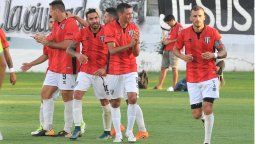 El Lobo se instaló en Buenos Aires para jugar con Villa Dalmine
