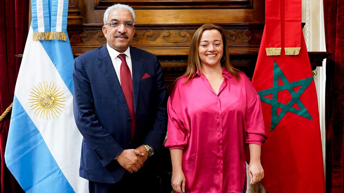 Cecilia Moreau y Mohamed Sabbari durante la reunión.