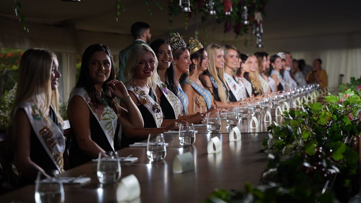 Intendentes agasajaron a sus reinas en la Vendimia 2026. Intendentes agasajaron a sus reinas en la Vendimia 2026.