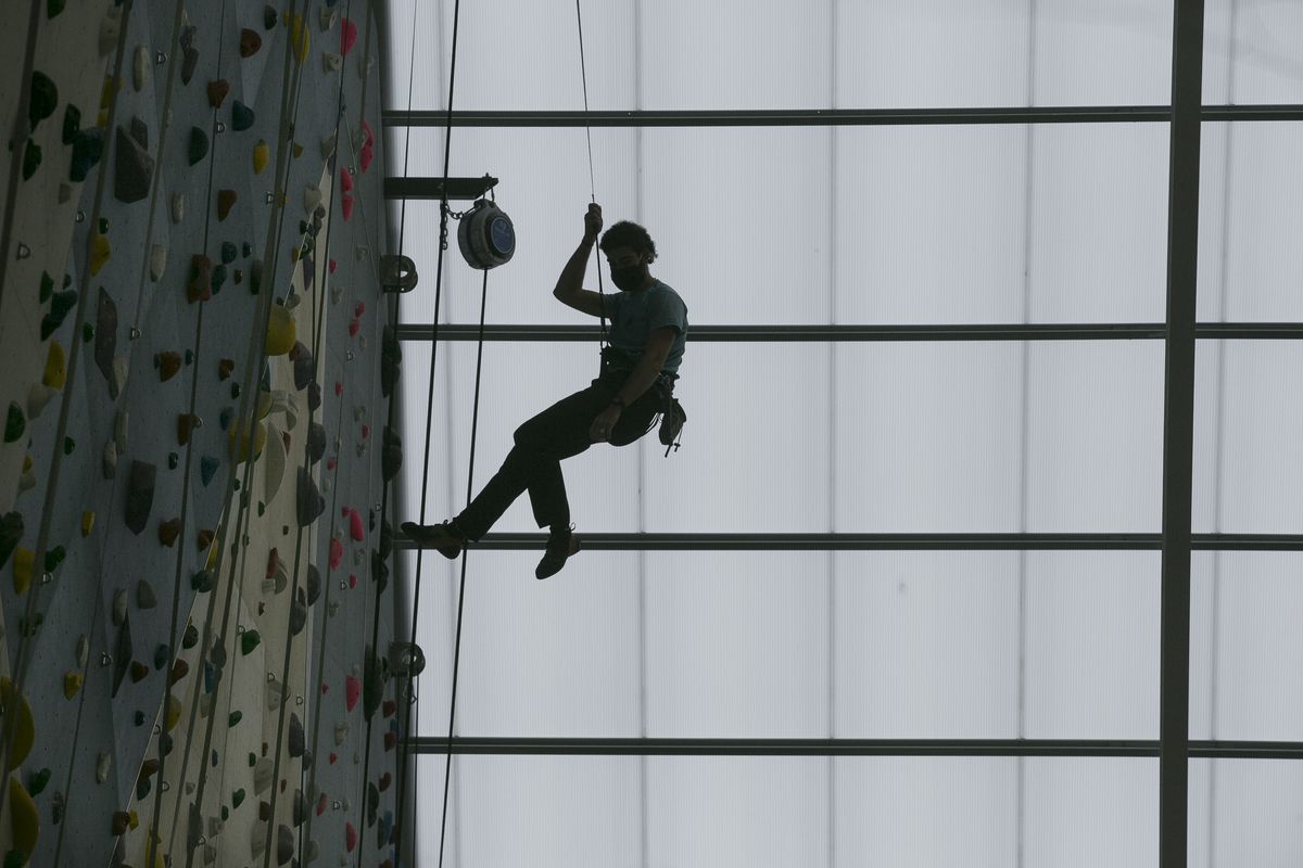 Este ejercicio te ayuda a ganar una gran destreza física. Este ejercicio te ayuda a ganar una gran destreza física.