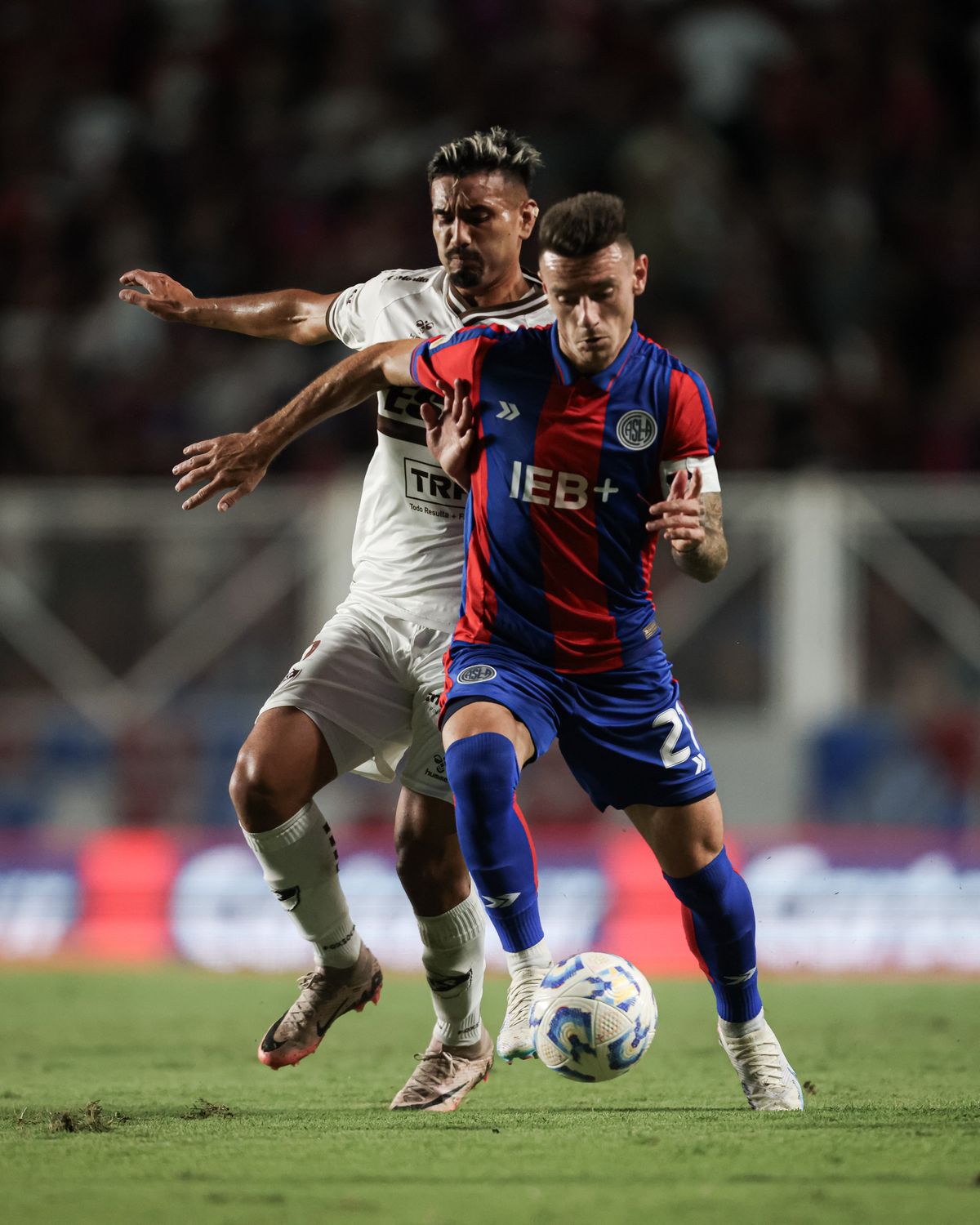 San Lorenzo ganó con la intervensión del VAR y es escolta. San Lorenzo ganó con la intervensión del VAR y es escolta.