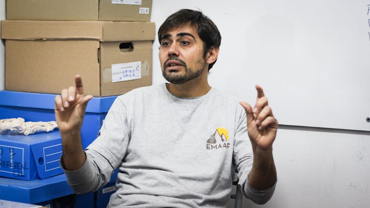 Sebastián Gianotti, doctor en Arqueología, investigador del Conicet y uno de los formadores del equipo y la osteoteca. Sebastián Gianotti, doctor en Arqueología, investigador del Conicet y uno de los formadores del equipo y la osteoteca.