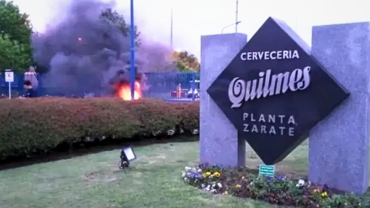 Cervecería Quilmes anunció una fuerte reducción de personal en su planta de Zárate